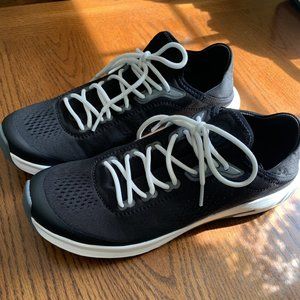 NIB OluKai Black Women's Kāholo Sneakers Size 10